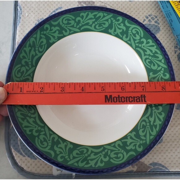 Casual by Victoria & Beale fleur de lis discontinued pattern 9037 bowl - Picture 4 of 6